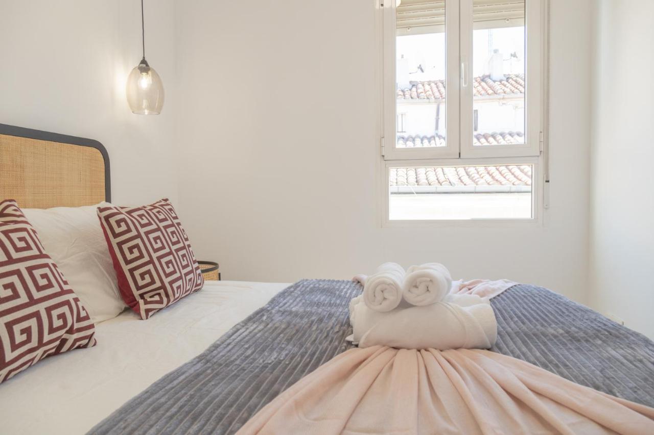 Loft Con Terraza Madrid Salitre Temporal Apartment Exterior photo